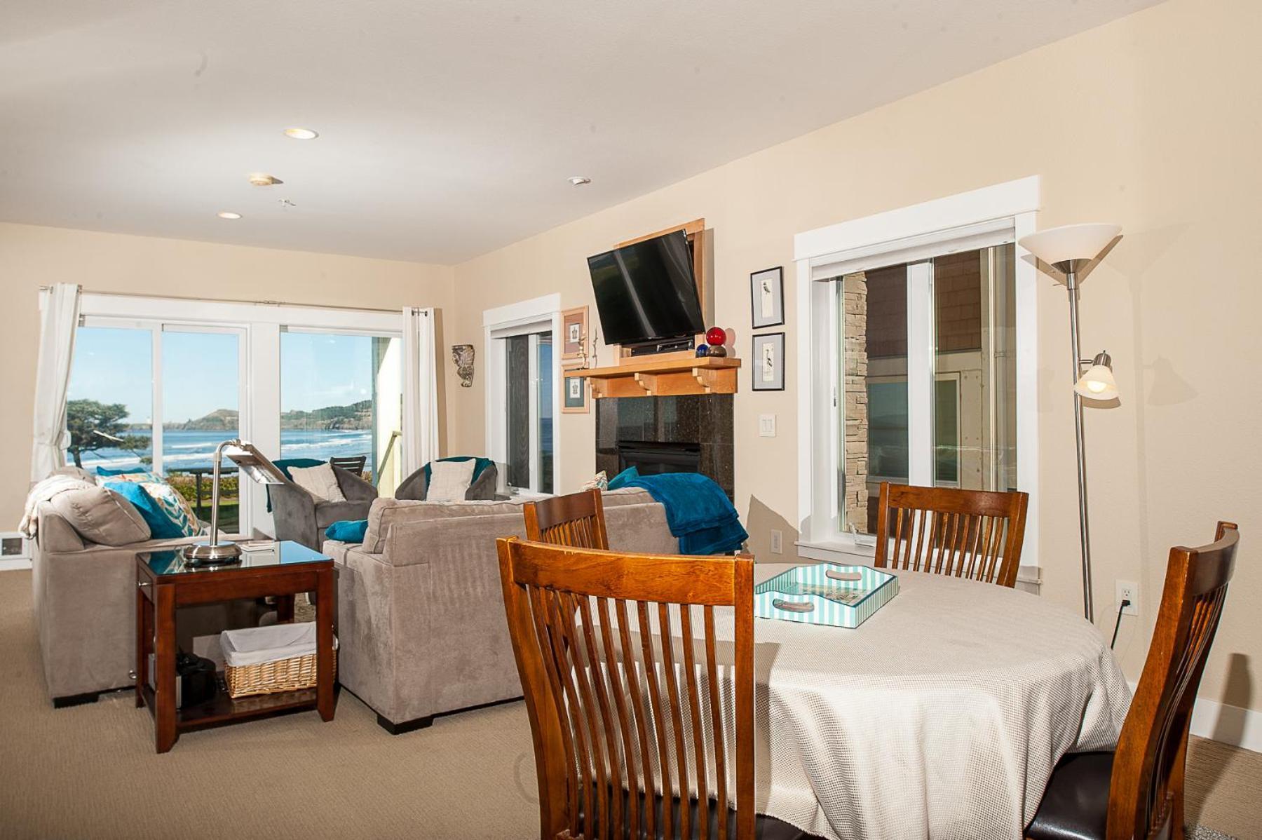 Apartment Lighthouse View At Shoreline Ridge